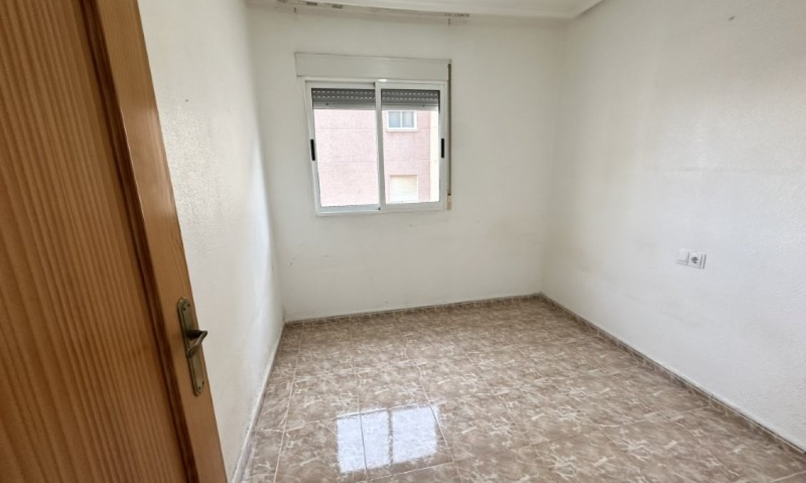 Revânzare - Apartament -
Torrevieja - Costa Blanca