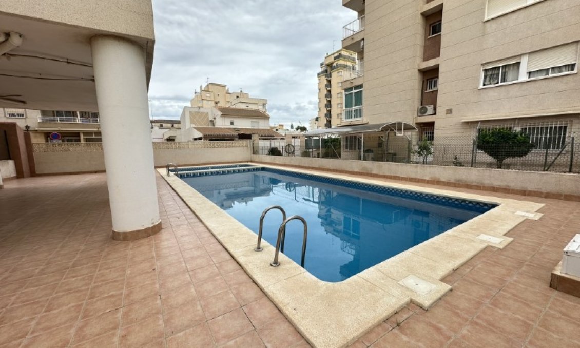 Revânzare - Apartament -
Torrevieja - Costa Blanca