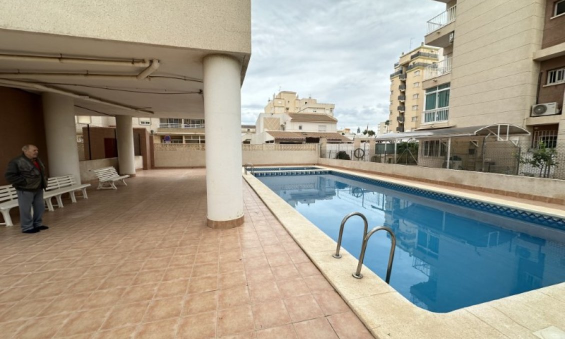 Revânzare - Apartament -
Torrevieja - Costa Blanca