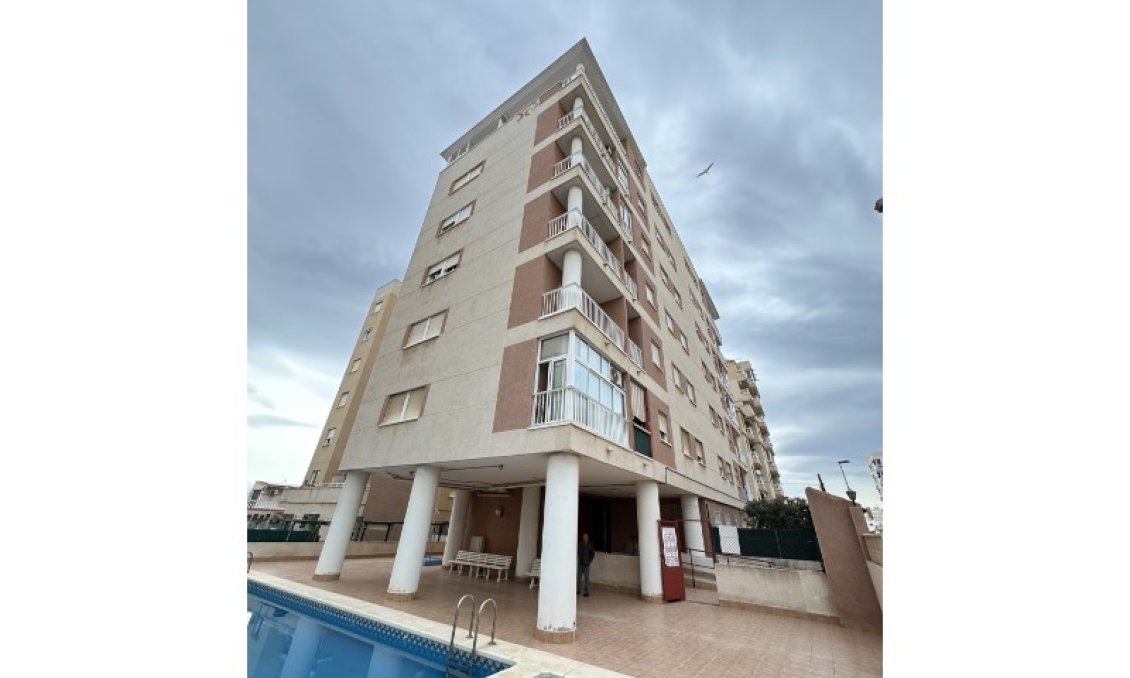 Revânzare - Apartament -
Torrevieja - Costa Blanca