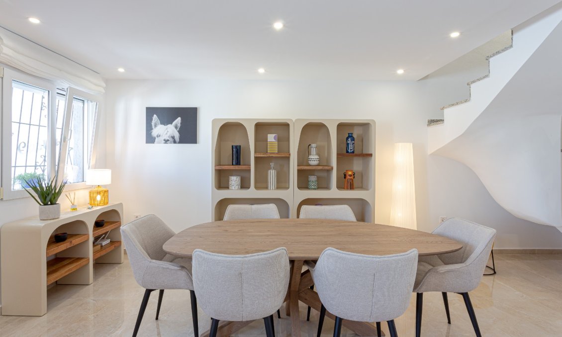 Resale - Villa -
Pilar de la Horadada - Costa Blanca