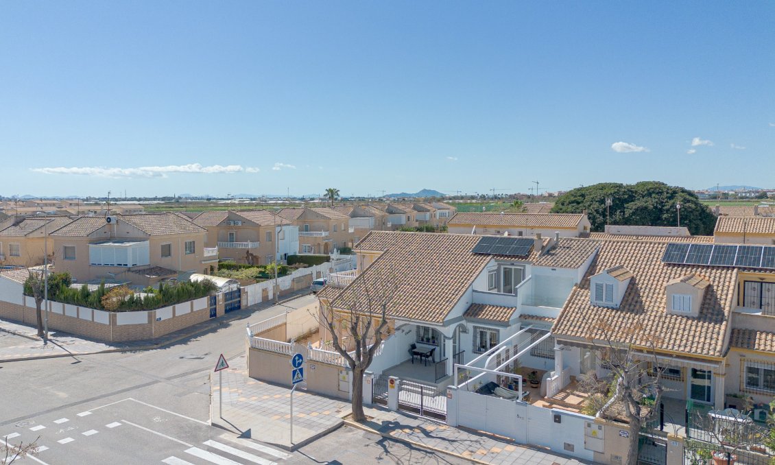 Resale - Villa -
Pilar de la Horadada - Costa Blanca