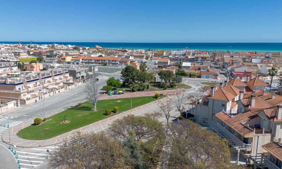 Resale - Villa -
Pilar de la Horadada - Costa Blanca