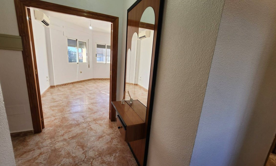 Resale - Apartment -
San Javier