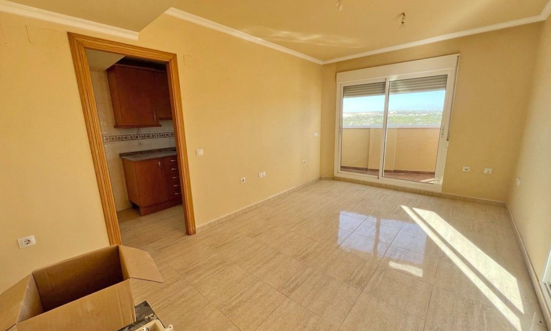 Resale - Penthouse -
Guardamar del Segura - Puerto Deportivo