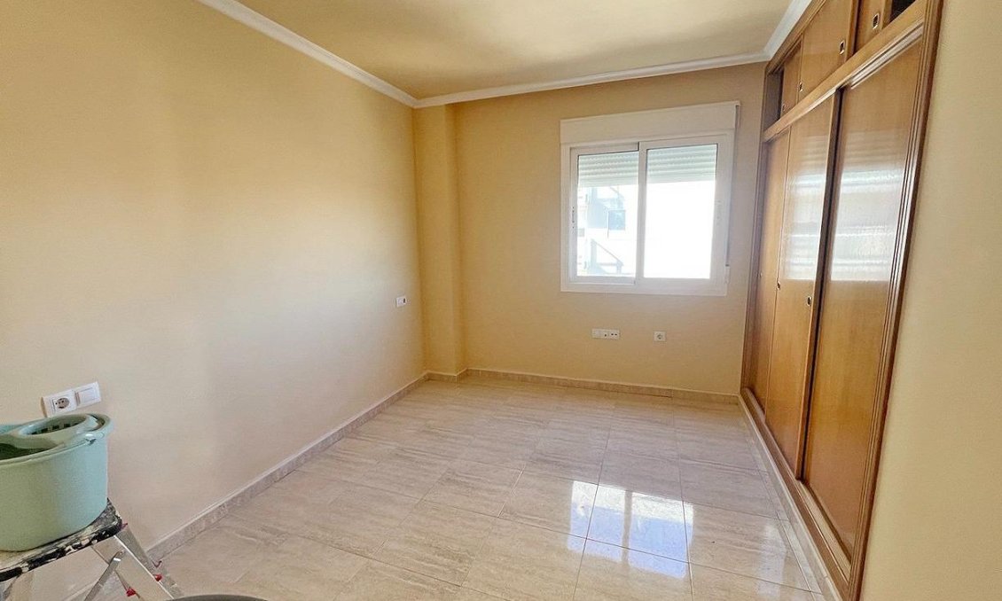 Resale - Penthouse -
Guardamar del Segura - Puerto Deportivo