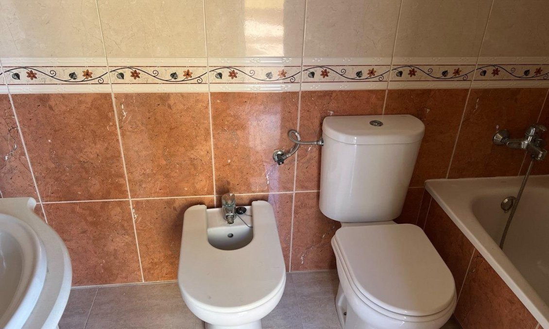 Resale - Penthouse -
Guardamar del Segura - Puerto Deportivo