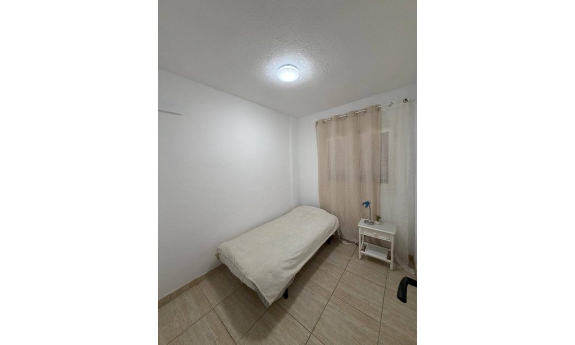 Használt Ingatlanok - Apartman -
Orihuela Costa - La Regia