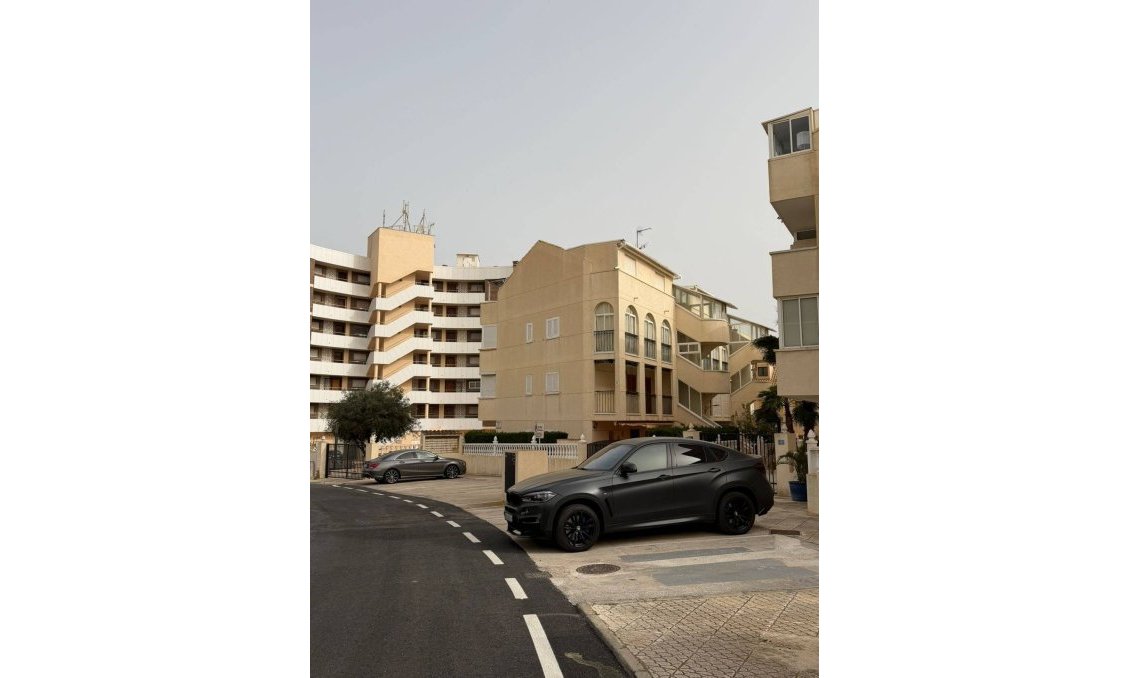 Használt Ingatlanok - Apartman -
Orihuela Costa - La Regia