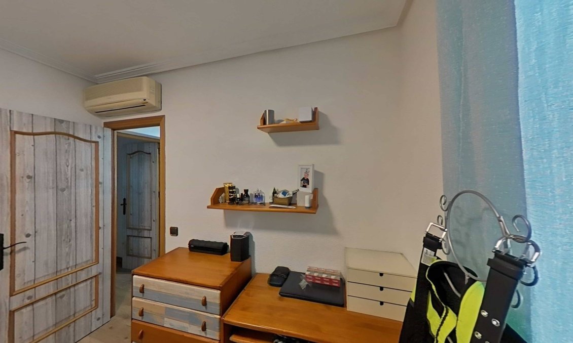 Használt Ingatlanok - Villa -
Torrevieja - Los Balcones