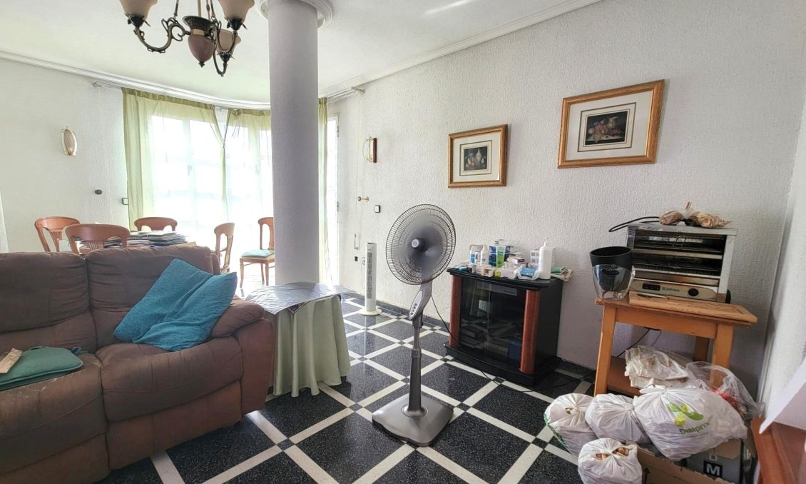 Segunda mano - Apartamento -
Torrevieja - Centro