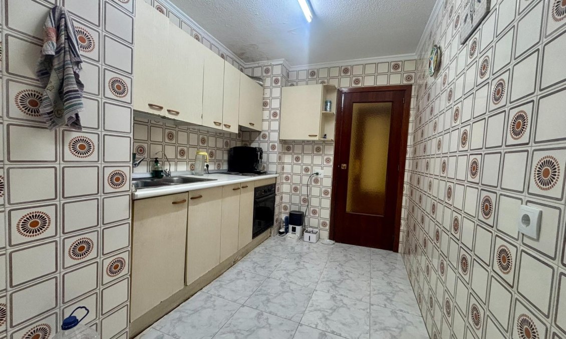 Resale - Apartment -
Torrevieja