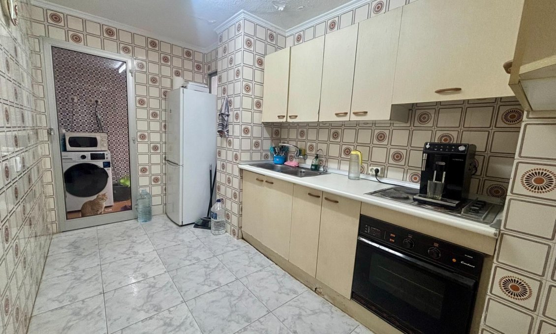 Resale - Apartment -
Torrevieja