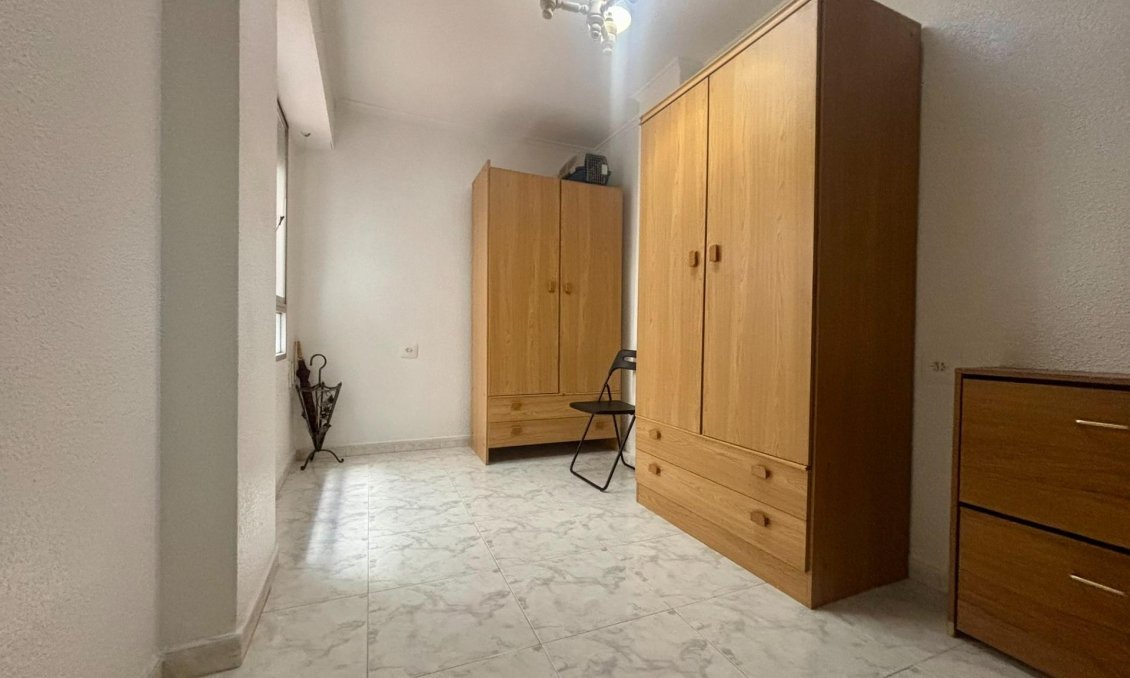 Resale - Apartment -
Torrevieja