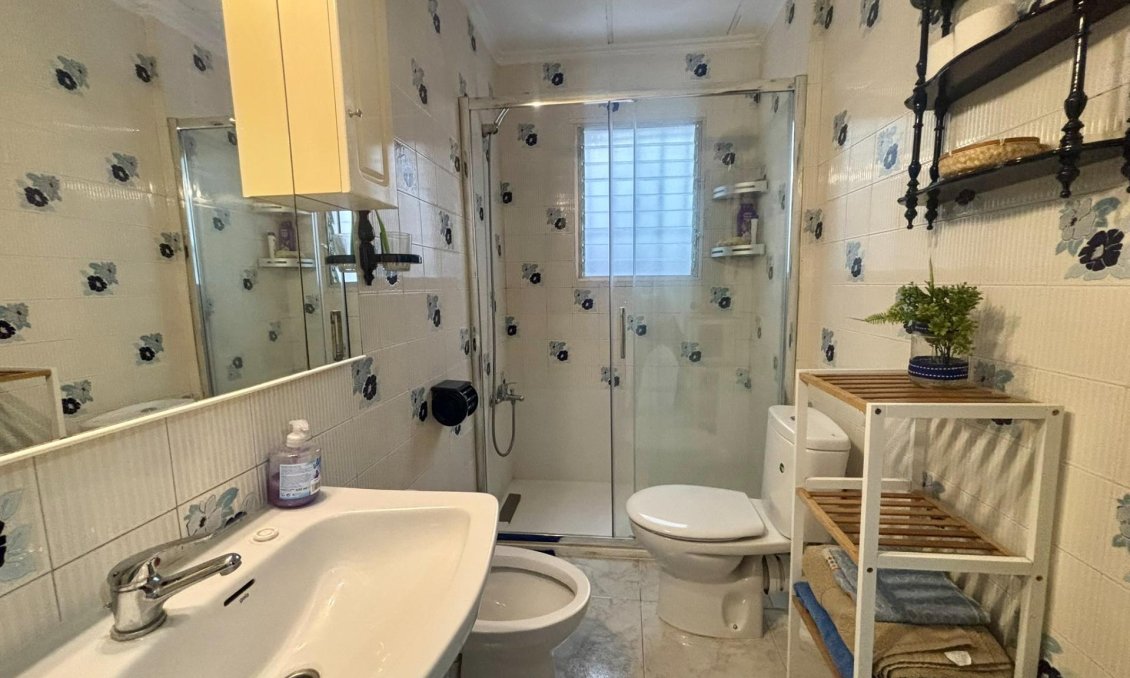 Resale - Apartment -
Torrevieja