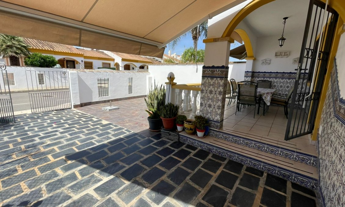 Resale - Townhouse -
Pilar de la Horadada - Costa Blanca