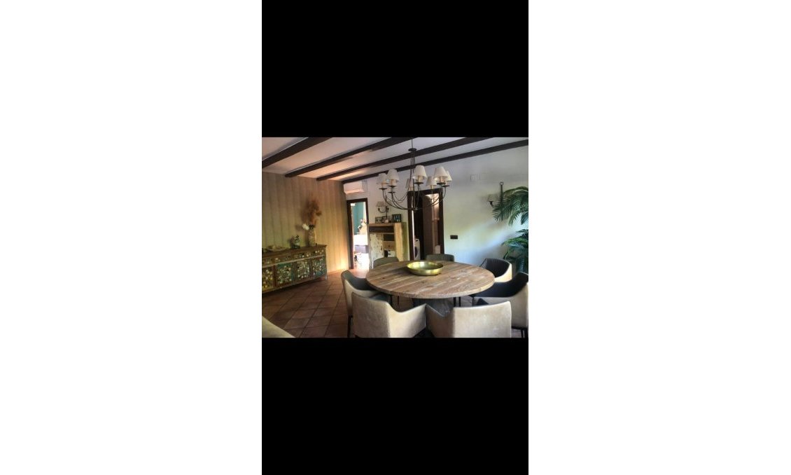 Revânzare - Vilă -
Elda - Inland