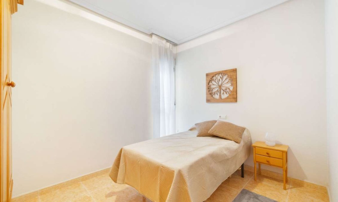 Wiederverkauf - Wohnung -
Torrevieja - Costa Blanca