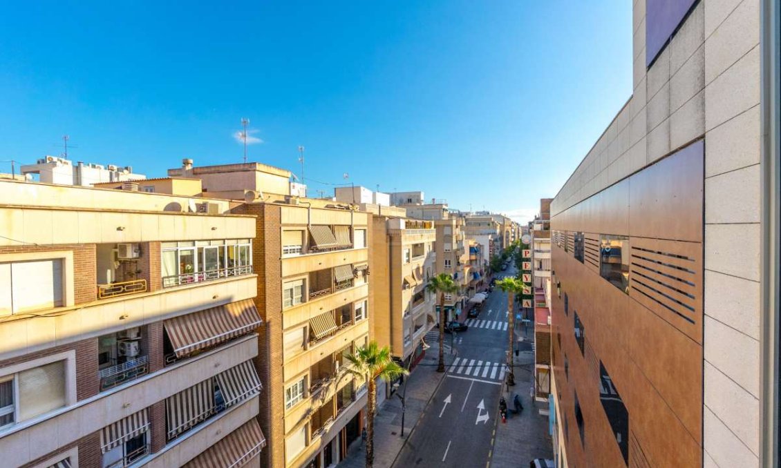 Wiederverkauf - Wohnung -
Torrevieja - Costa Blanca