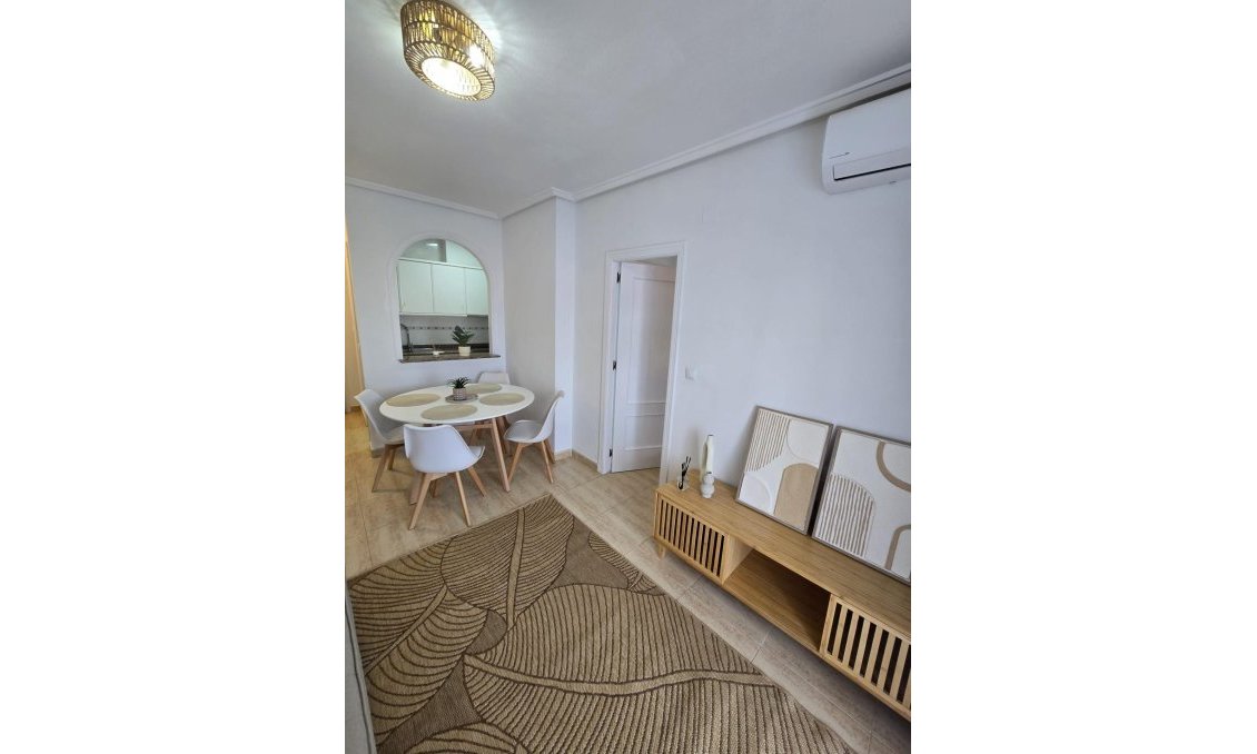 Wiederverkauf - Wohnung -
Torrevieja - Torreblanca