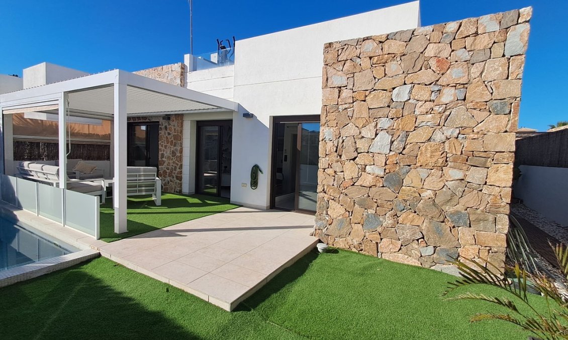 Revente - Villa -
Cabo Roig - Costa Blanca