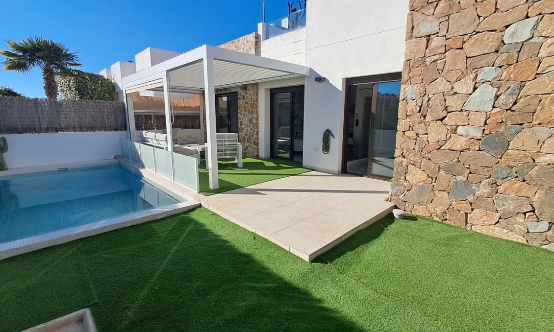 Revente - Villa -
Cabo Roig - Costa Blanca