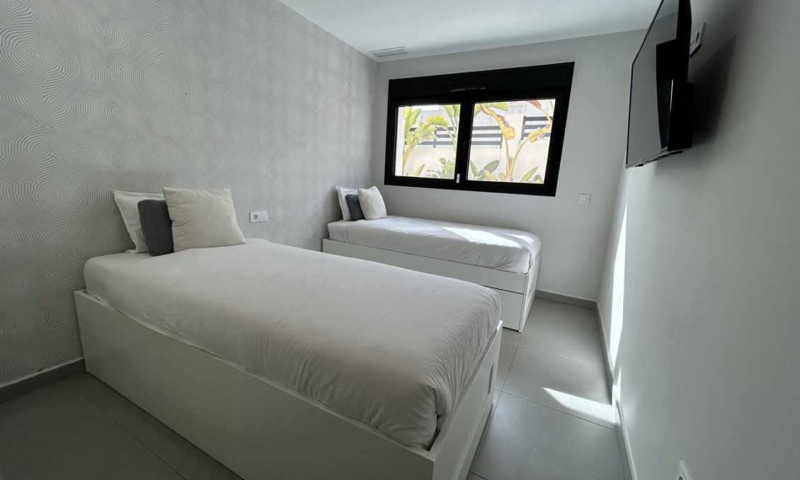 Revente - Villa -
Los Balcones - Costa Blanca