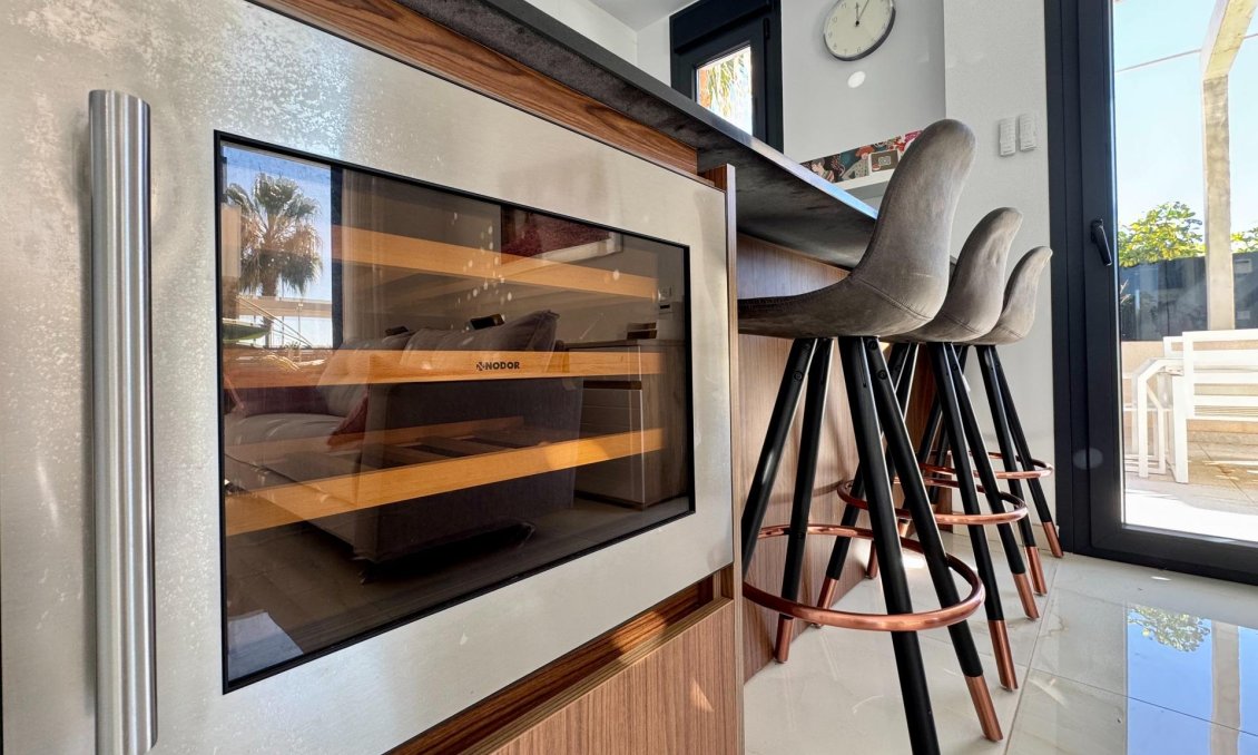 Wiederverkauf - Villa -
Orihuela Costa - Lomas de Cabo Roig