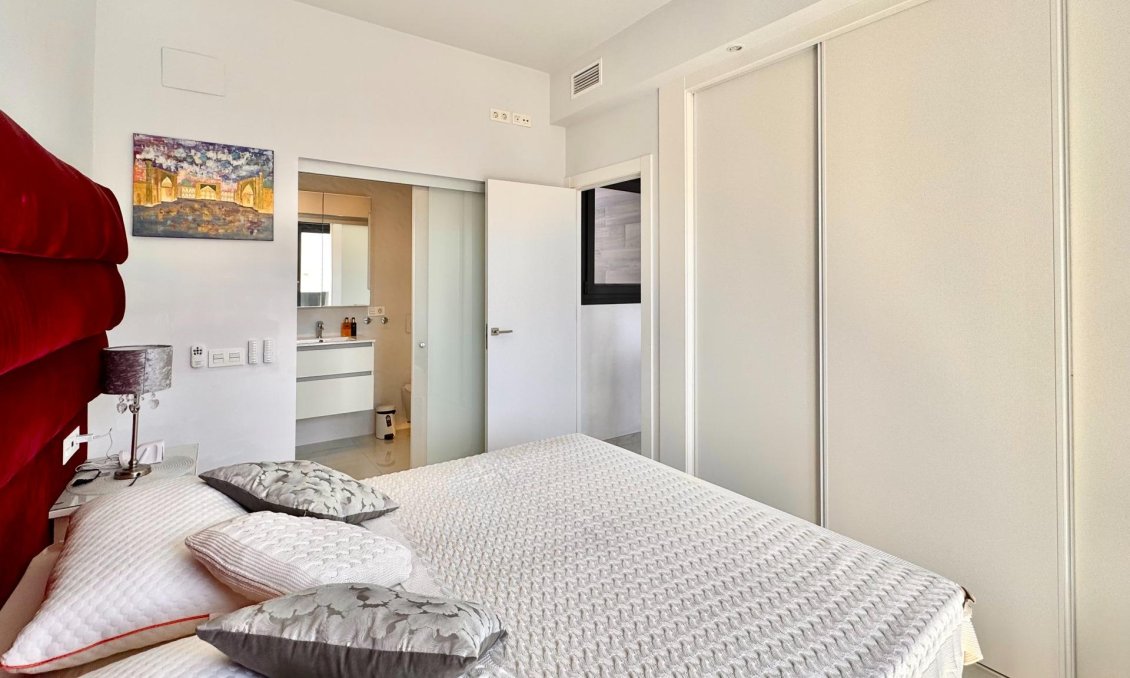 Wiederverkauf - Villa -
Orihuela Costa - Lomas de Cabo Roig