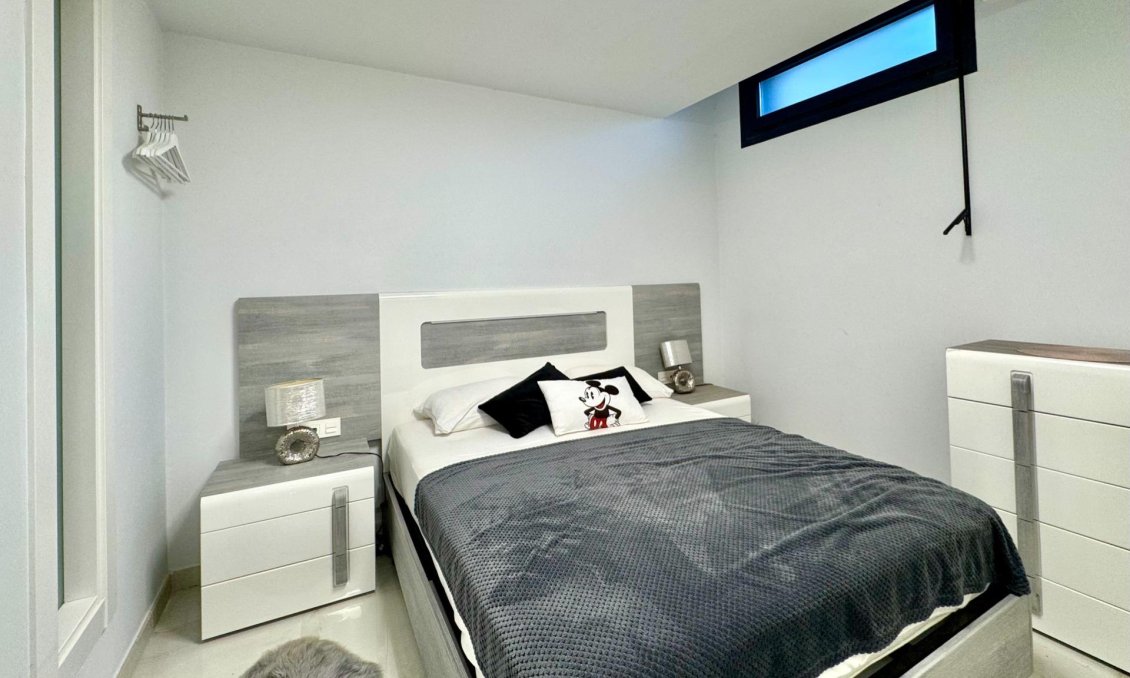 Wiederverkauf - Villa -
Orihuela Costa - Lomas de Cabo Roig