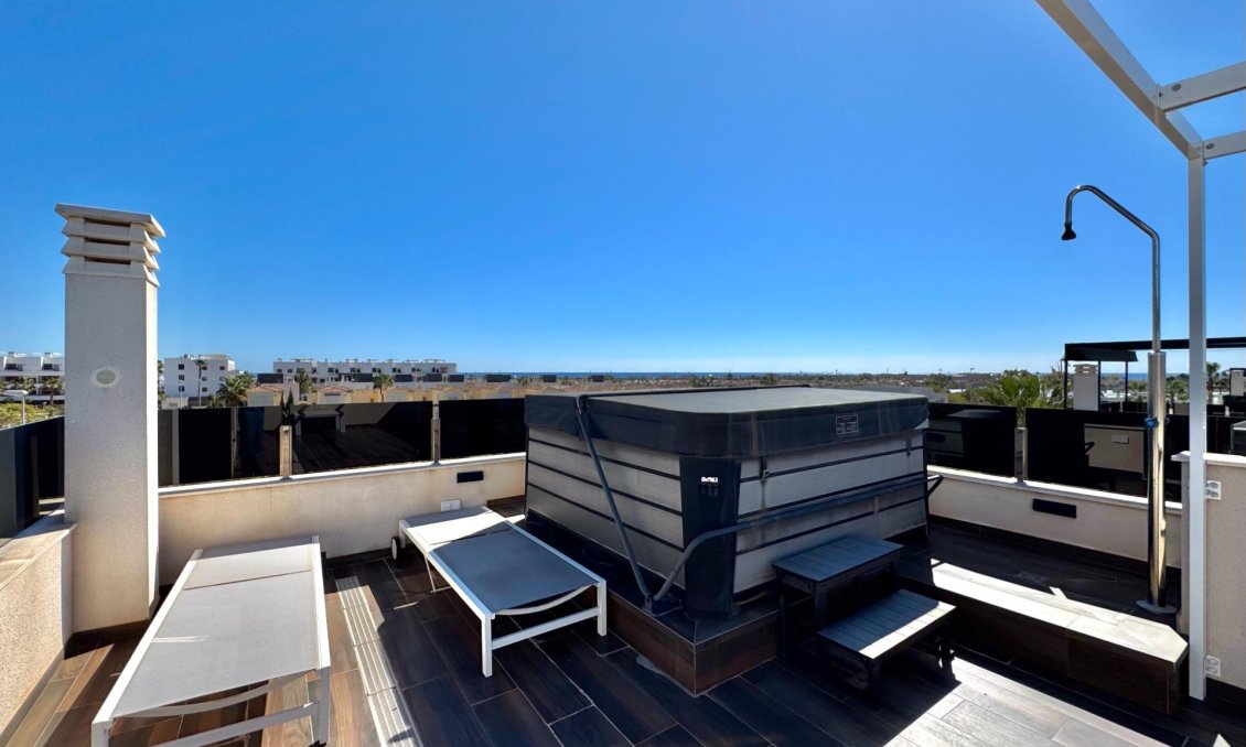 Wiederverkauf - Villa -
Orihuela Costa - Lomas de Cabo Roig