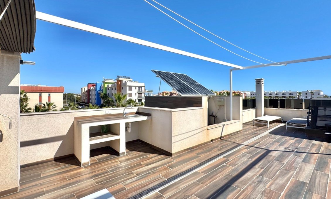 Wiederverkauf - Villa -
Orihuela Costa - Lomas de Cabo Roig