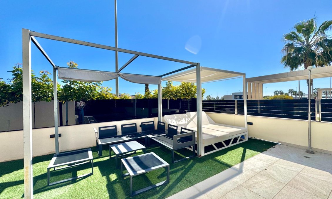 Wiederverkauf - Villa -
Orihuela Costa - Lomas de Cabo Roig