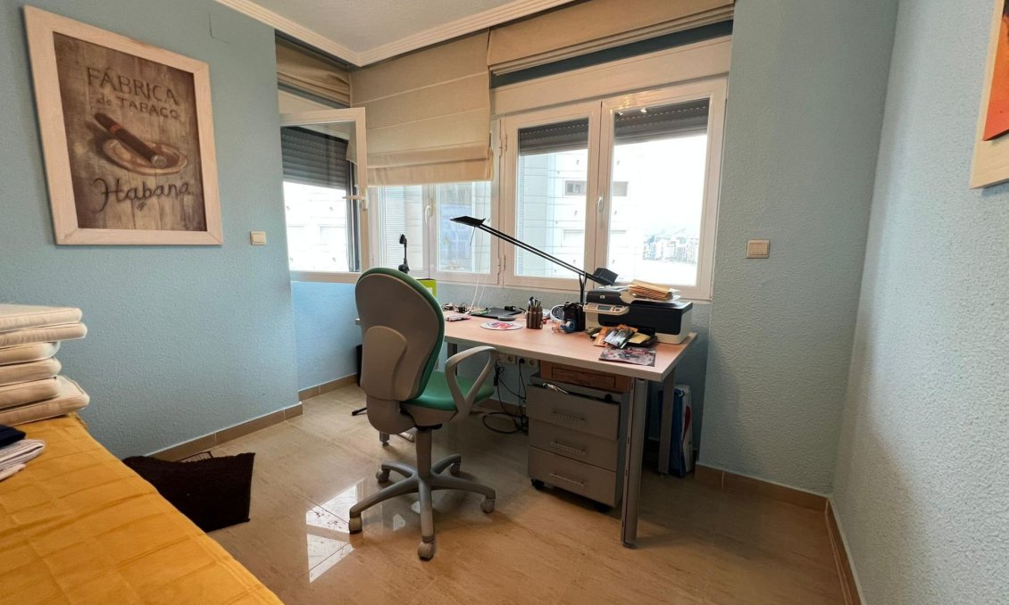 Wiederverkauf - Wohnung -
Benidorm - Rincon De Loix Cruz