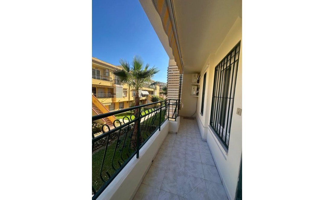 Használt Ingatlanok - Apartman -
Torrevieja - La Veleta