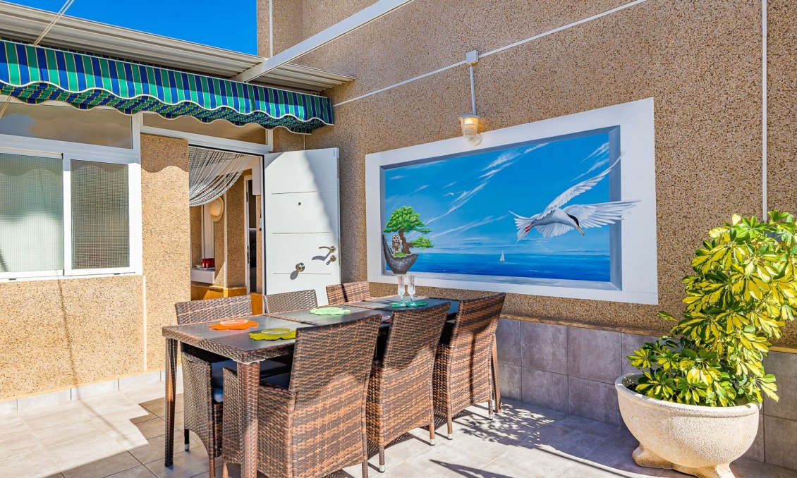 Használt Ingatlanok - Villa -
Torrevieja - Costa Blanca