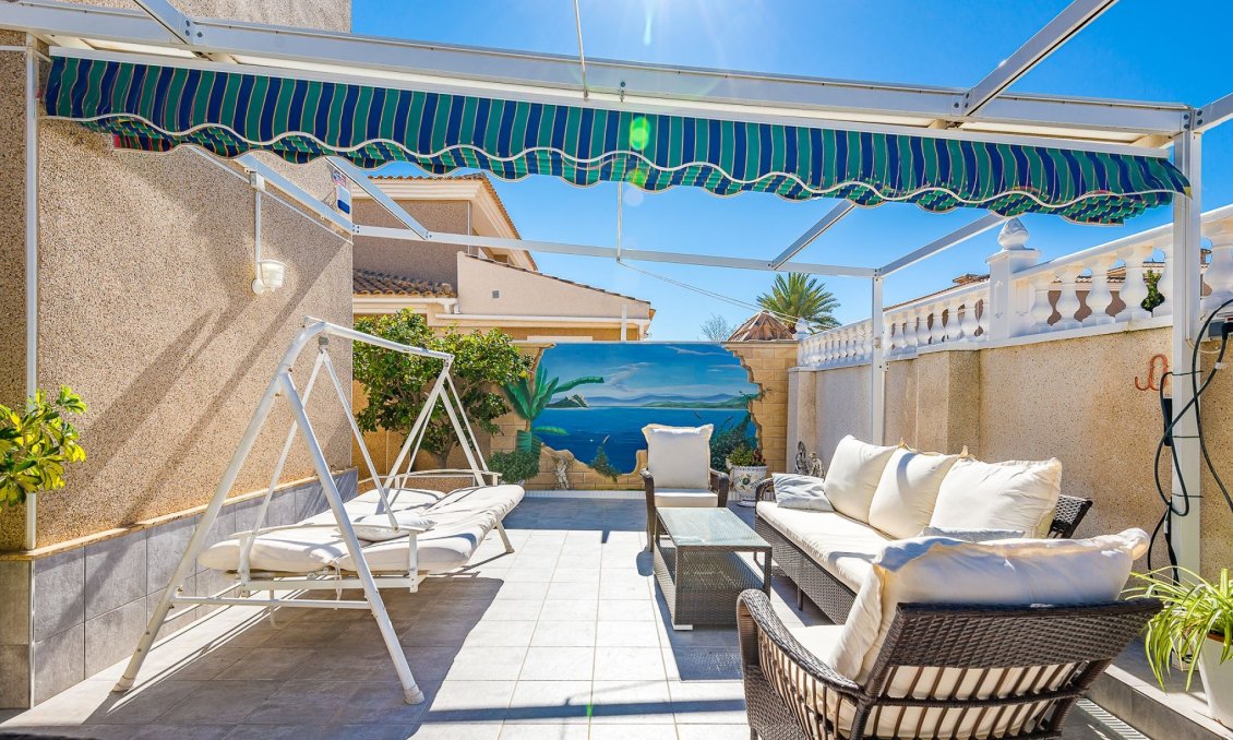 Használt Ingatlanok - Villa -
Torrevieja - Costa Blanca