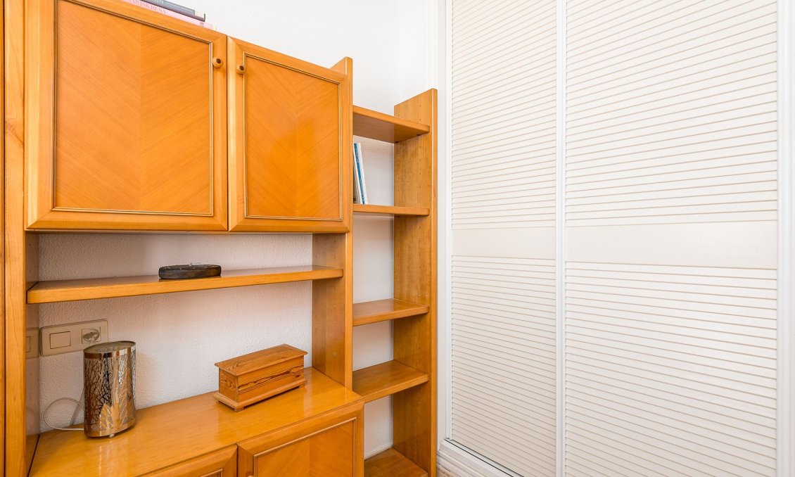 Használt Ingatlanok - Villa -
Torrevieja - Costa Blanca