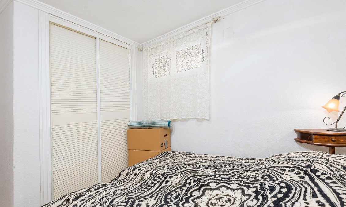 Használt Ingatlanok - Villa -
Torrevieja - Costa Blanca