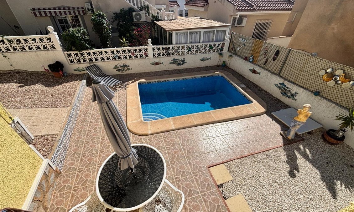 Használt Ingatlanok - Villa -
Ciudad Quesada - Costa Blanca