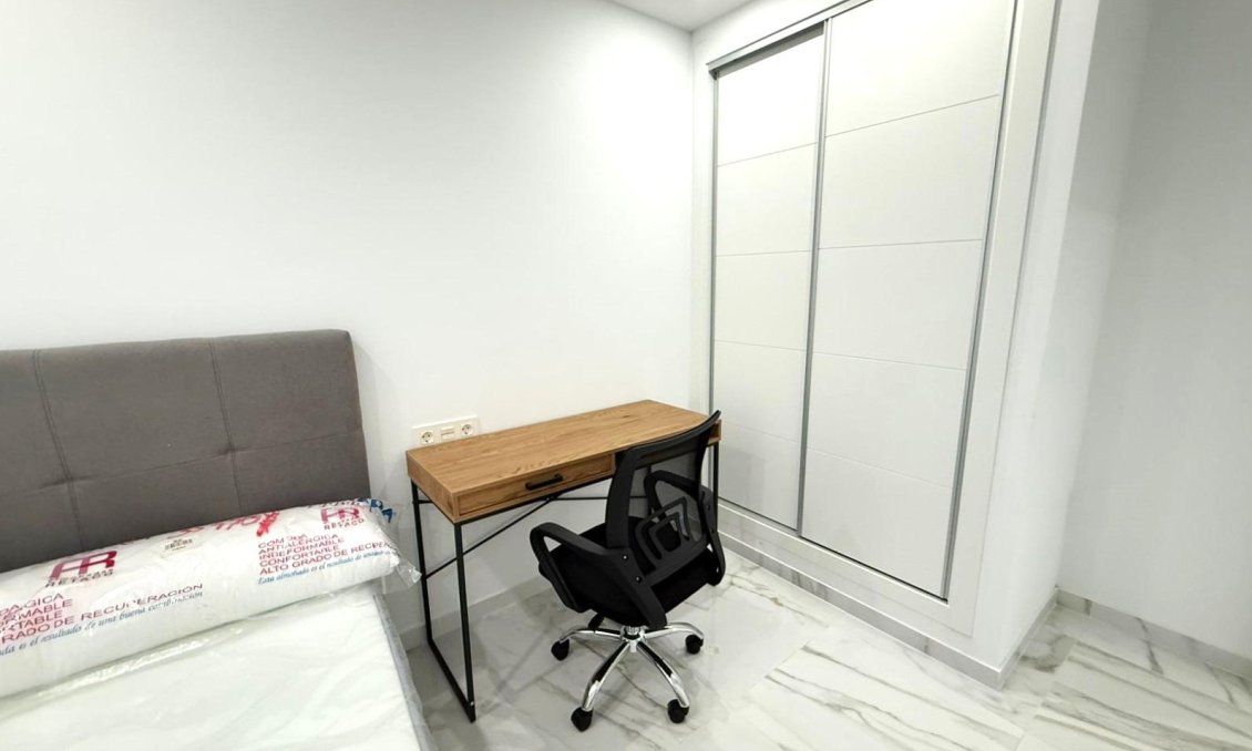 Segunda mano - Apartamento -
Torrevieja - PARQUE DE LAS NACIONES