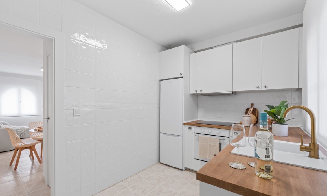 Resale - Town House -
La Florida - Inland