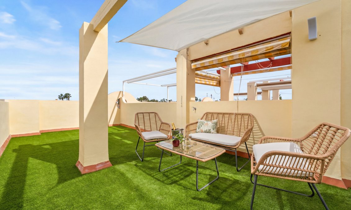 Resale - Town House -
La Florida - Inland