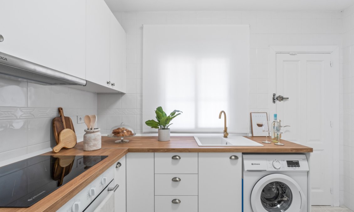 Használt Ingatlanok - Sorház -
La Florida - Inland