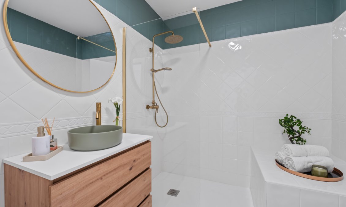 Használt Ingatlanok - Sorház -
La Florida - Inland