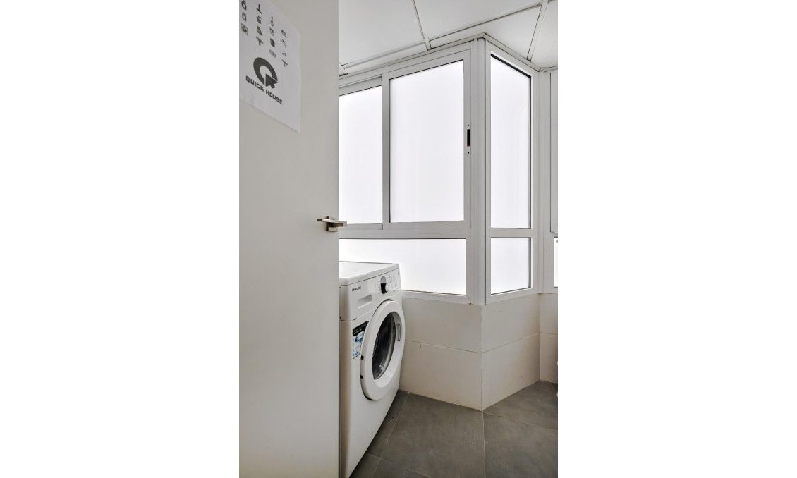 Revente - Appartement -
Torrevieja - Playa del Cura