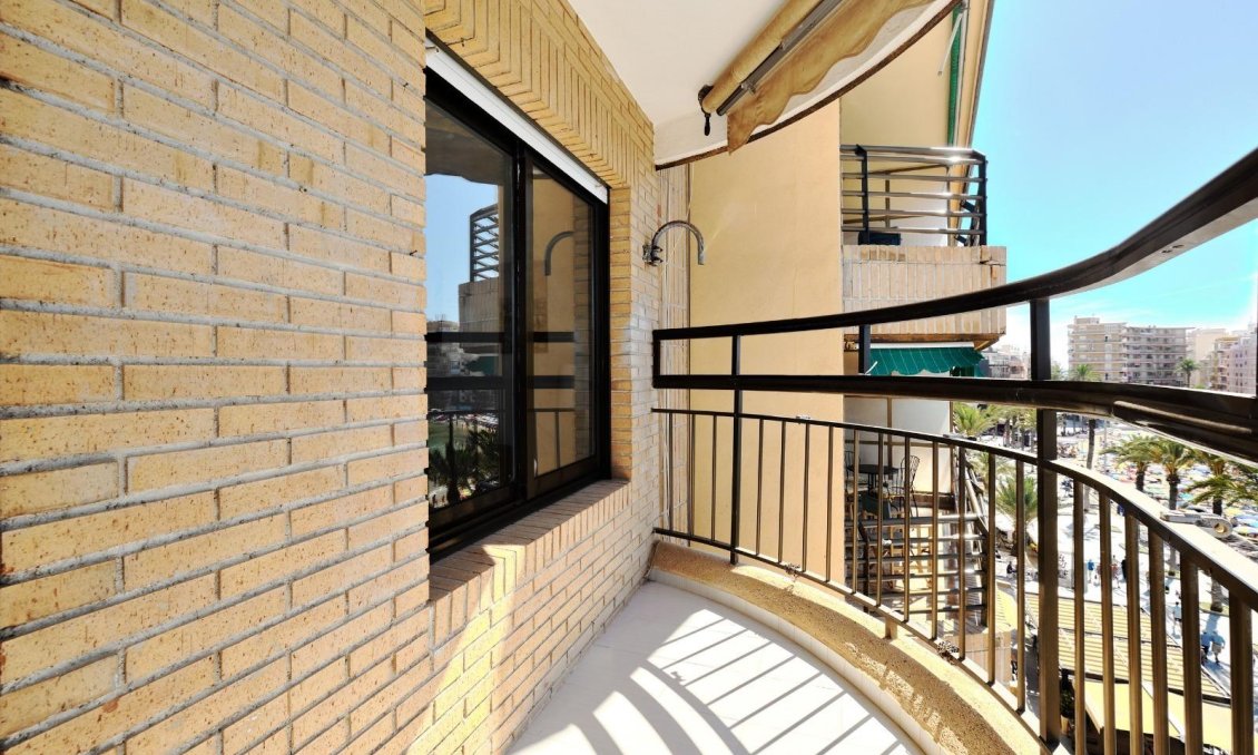 Revente - Appartement -
Torrevieja - Playa del Cura