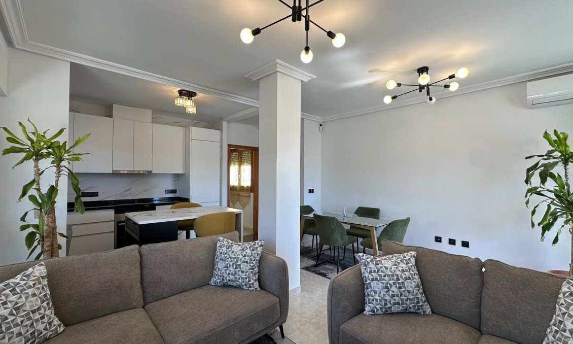 Revente - Appartement -
Torrevieja - Centro