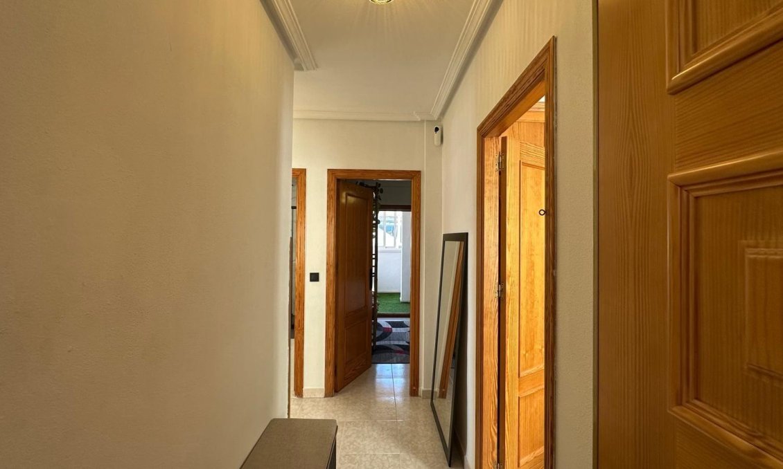 Revente - Appartement -
Torrevieja - Centro