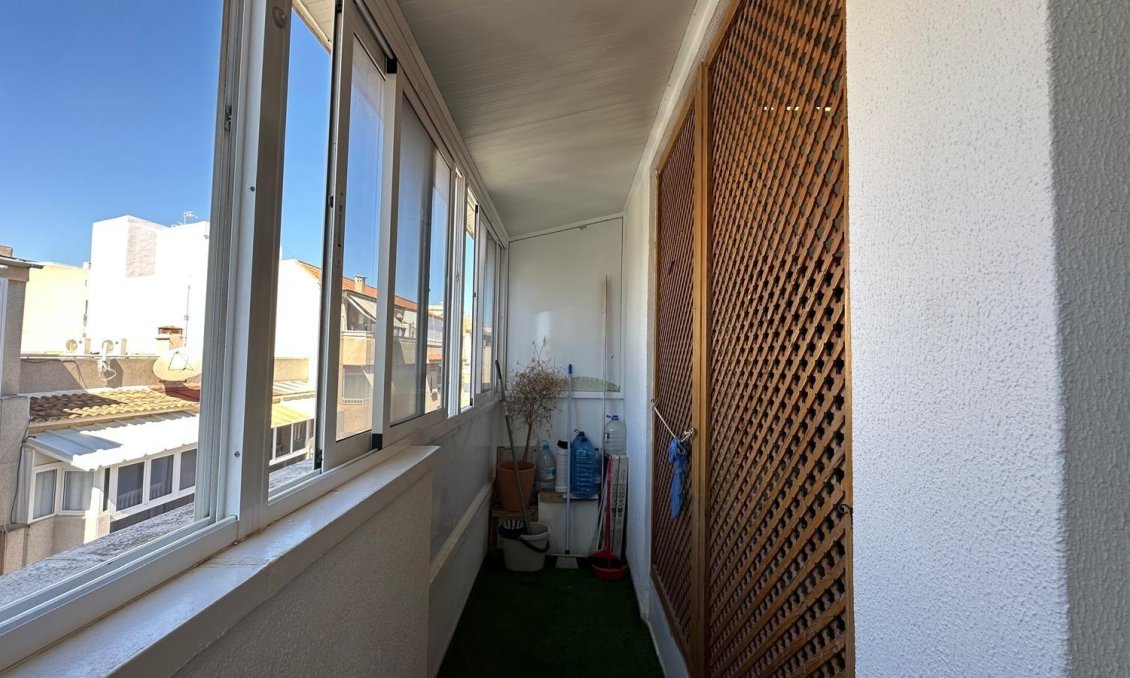 Revente - Appartement -
Torrevieja - Centro